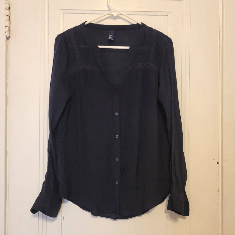 Gap Sheer Button Up